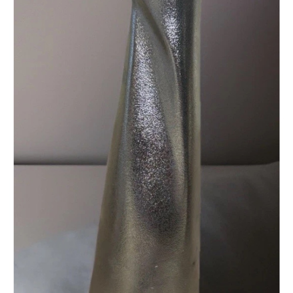 Modern Silver Metallic Vase - Picture 2 of 6